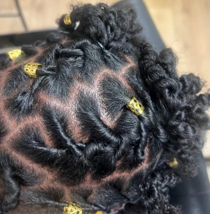All-Embracing Barber & Beauty Shop photo 5