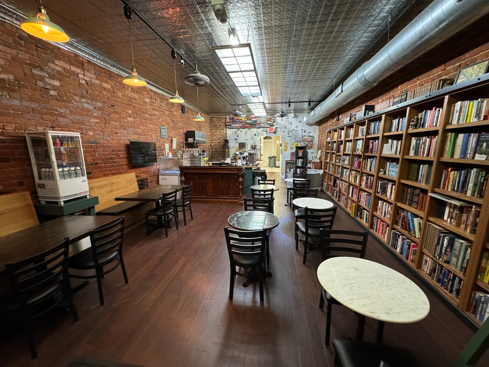 Abi's Books & Brews