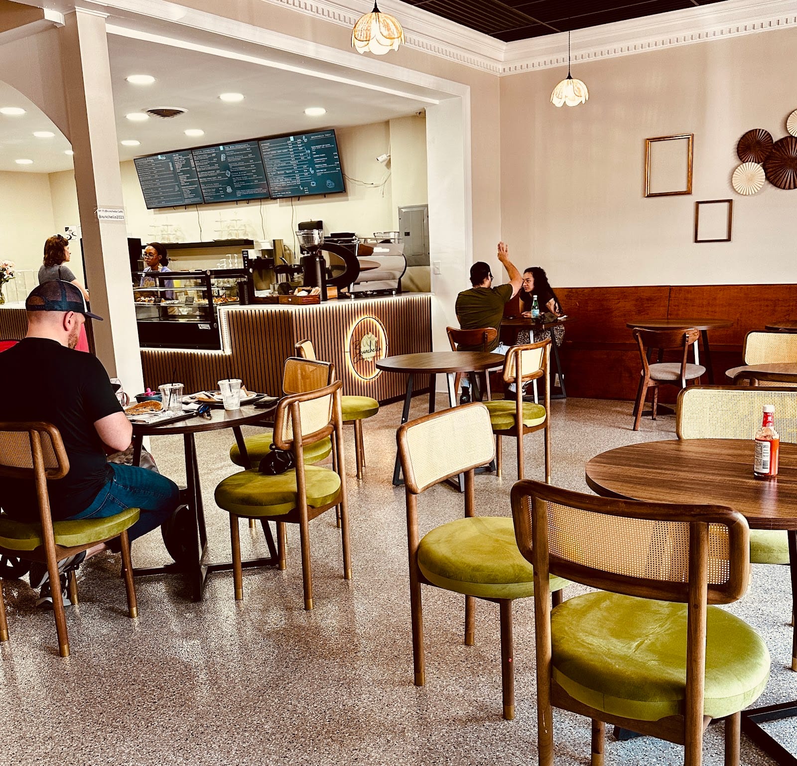 Brunchella Café