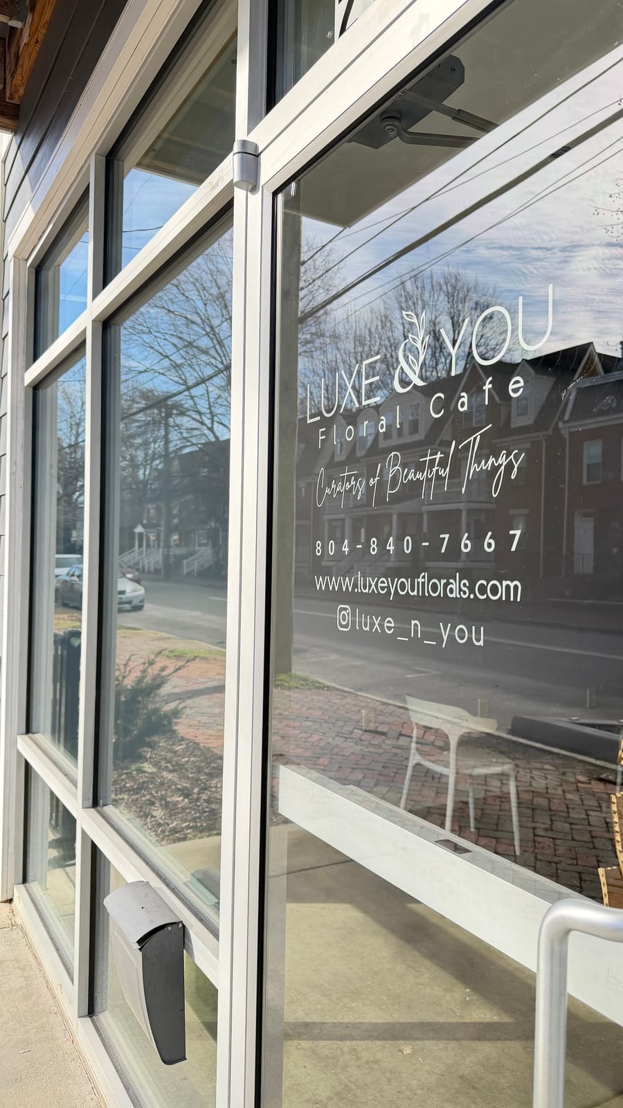 Luxe & You Floral Cafe