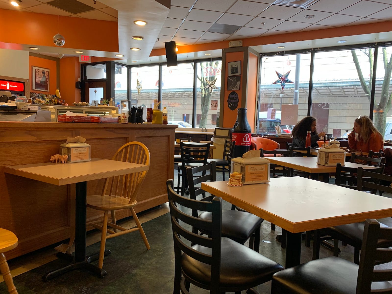 Ludwig's Center Stage Cafe