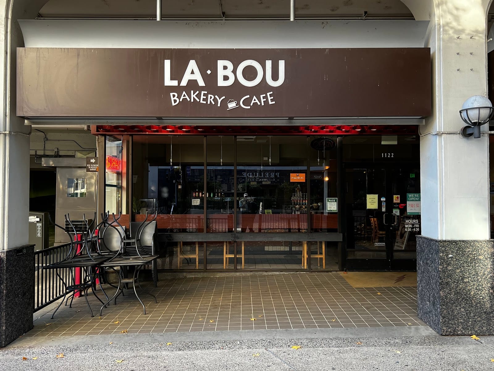 La Bou Bakery & Cafe