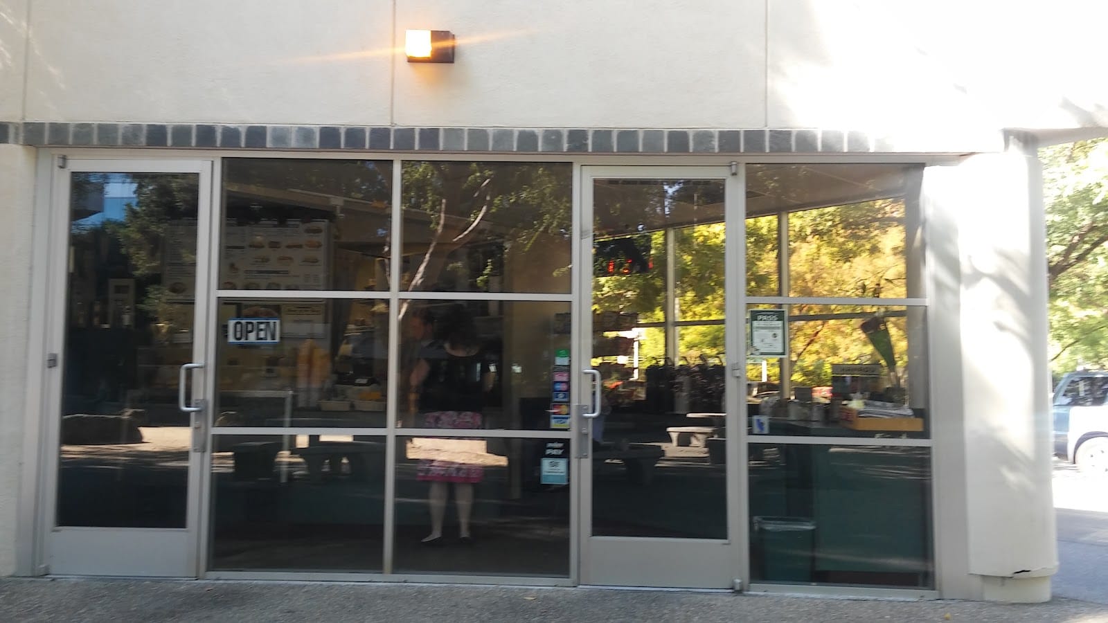 Holly's Coffee Cafe