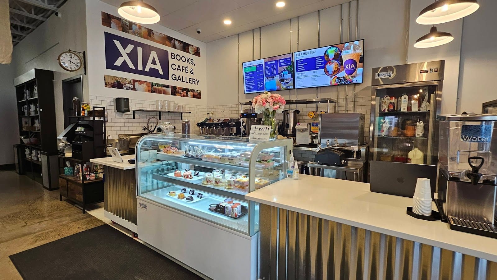 XIA Books & Café
