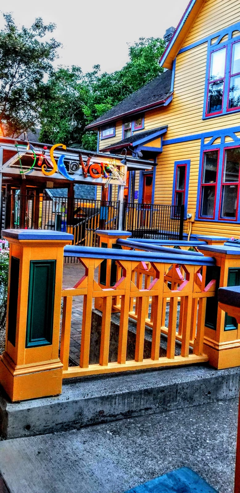 Playgrounds Cafe photo 4
