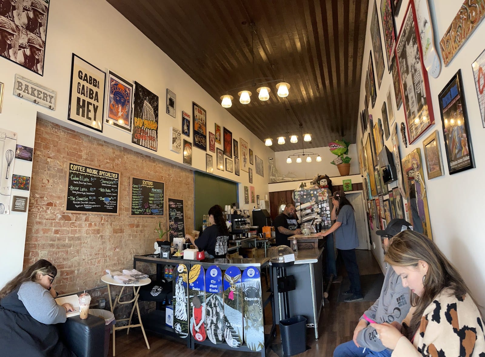 Folklores Coffee House