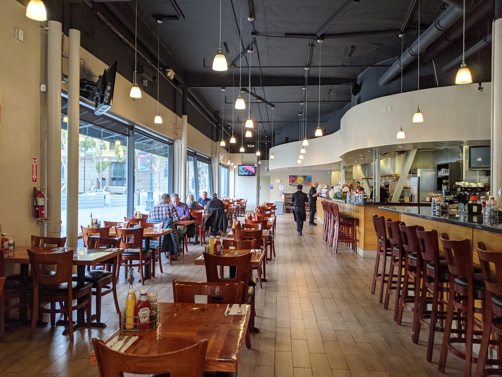 Whispers Cafe and Creperie