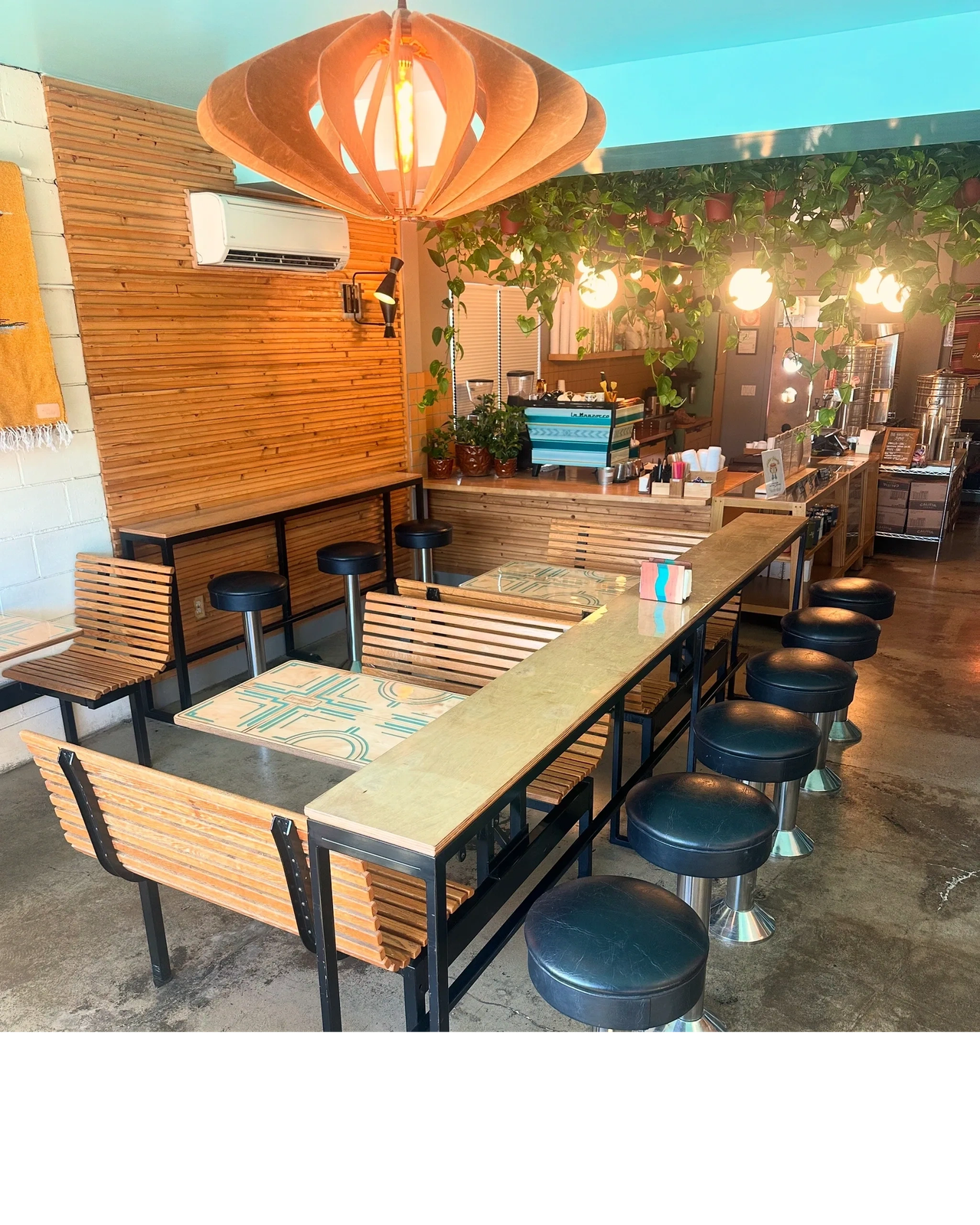 Hola Adios Coffeeshop photo 2