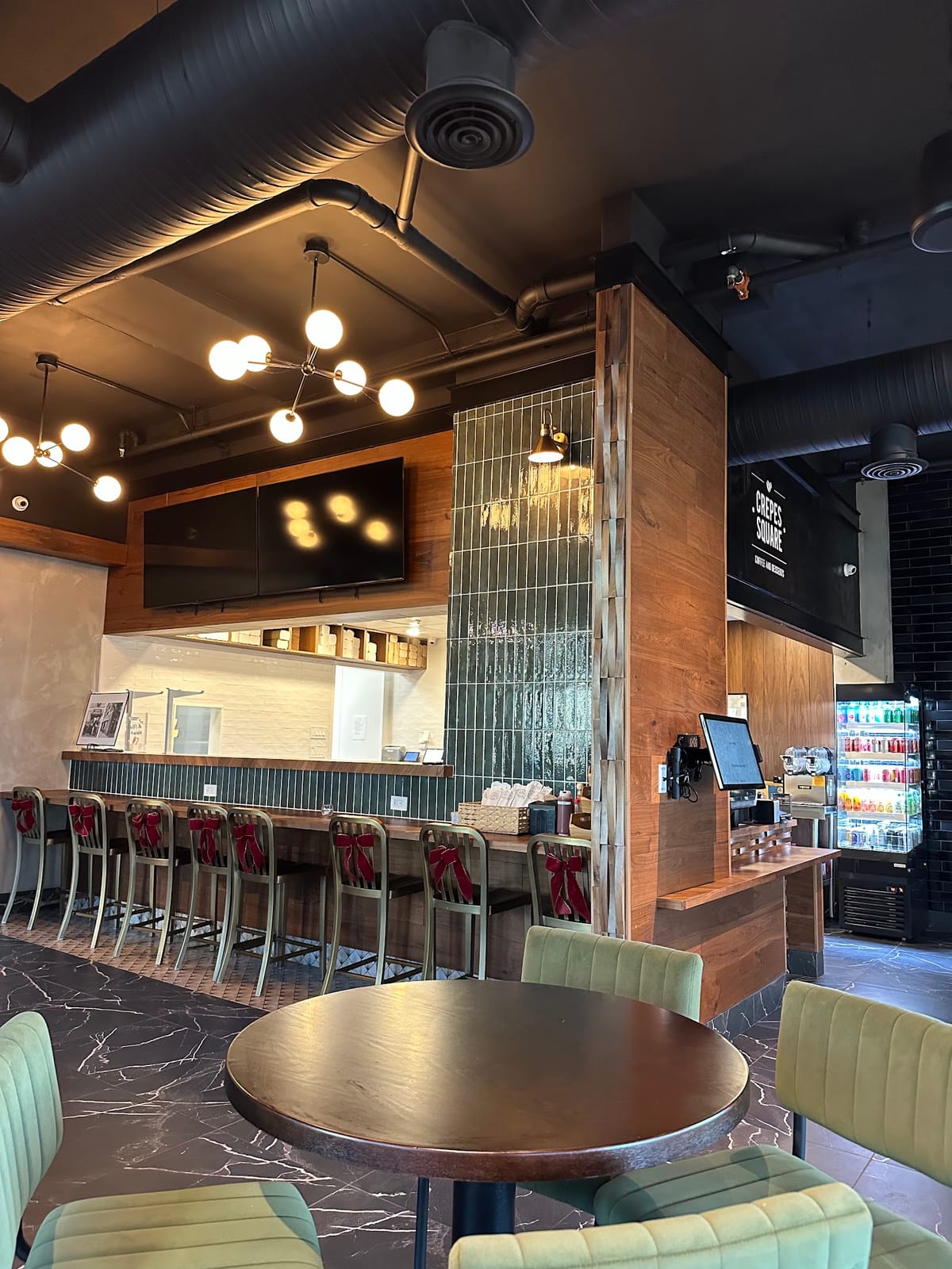Cafe crepes square