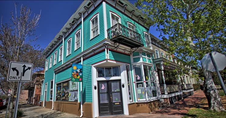 Savannah Rum Runners Bakery and Cafe