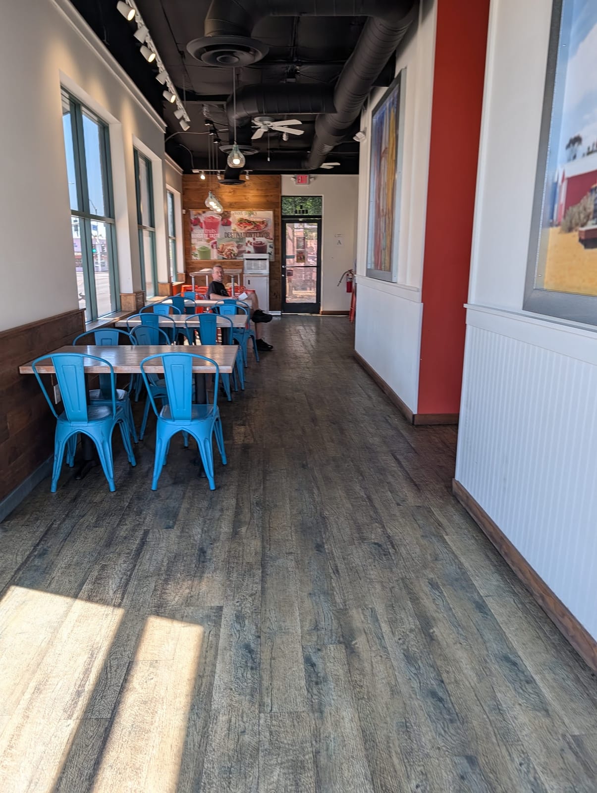 Tropical Smoothie Cafe