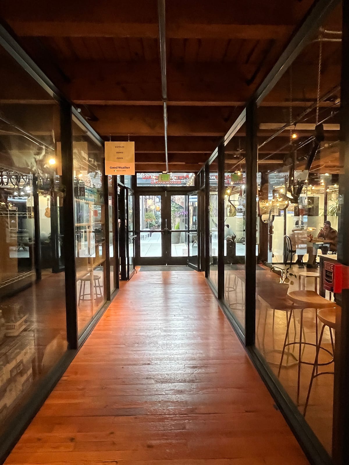 Wunderground Coffee + Cafe photo 3