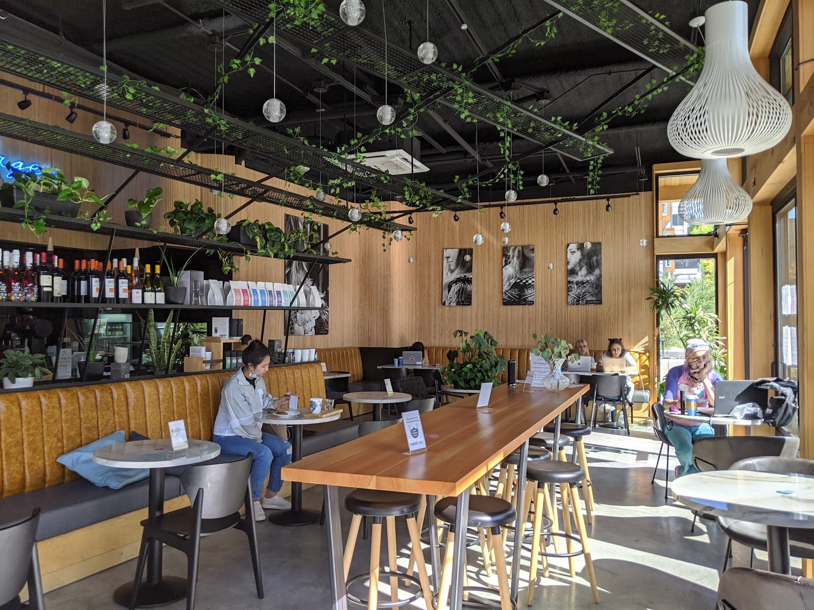 Café Hagen Modern European Cafe