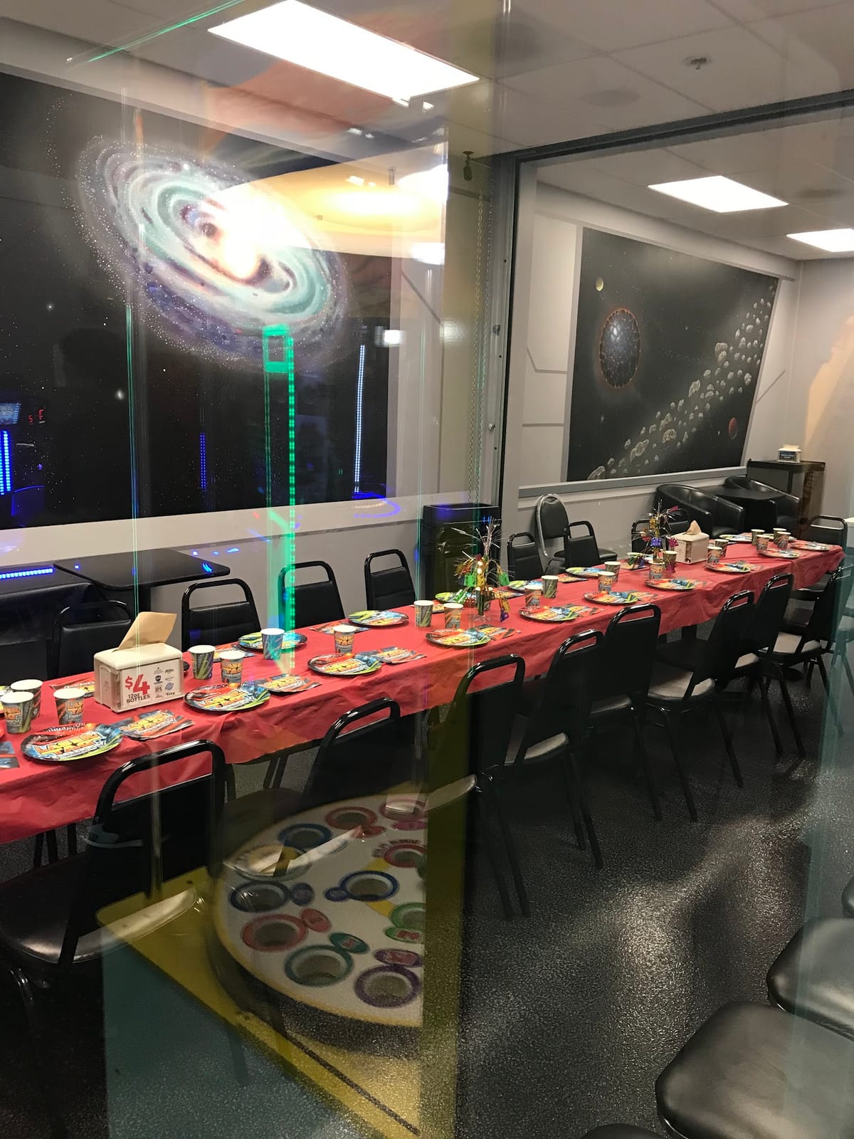 Lazertag Extreme – Arcade + 3-Story Laser Tag + Pixel Games, STEM Activities + Cafe with Craft Beers