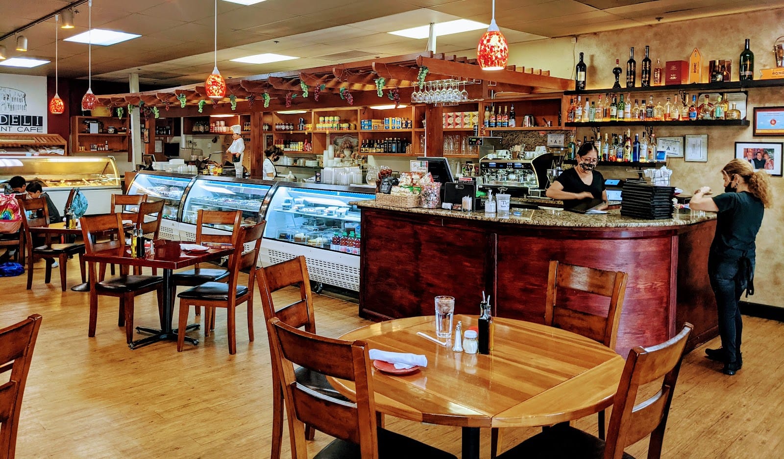 Roma Restaurant & Deli