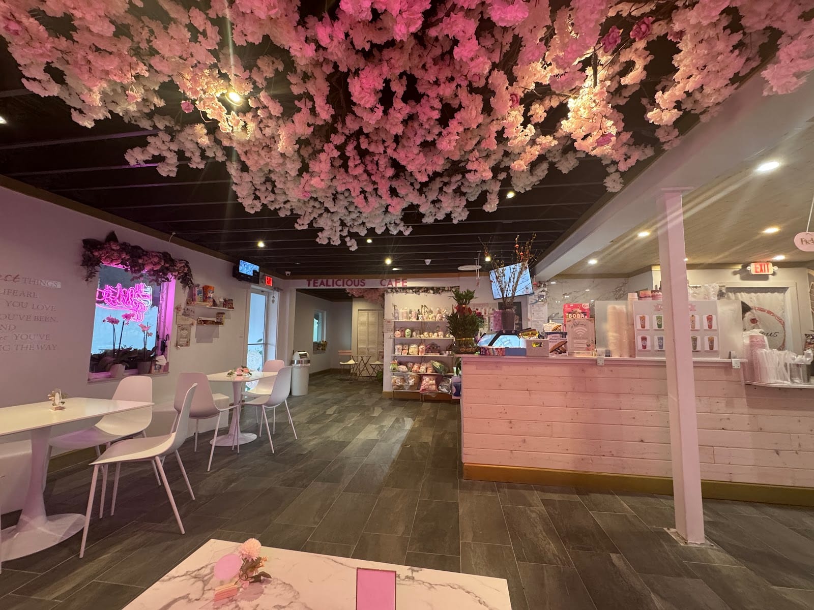 Tealicious Cafe