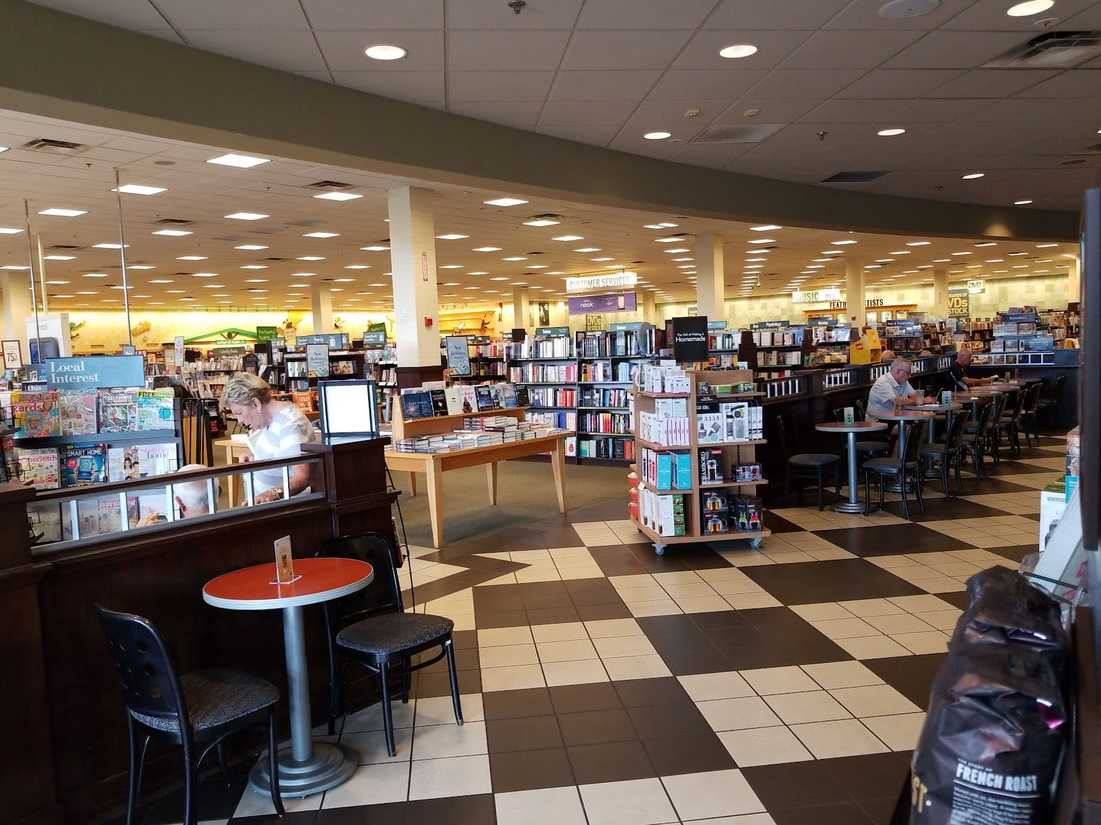 Barnes & Noble