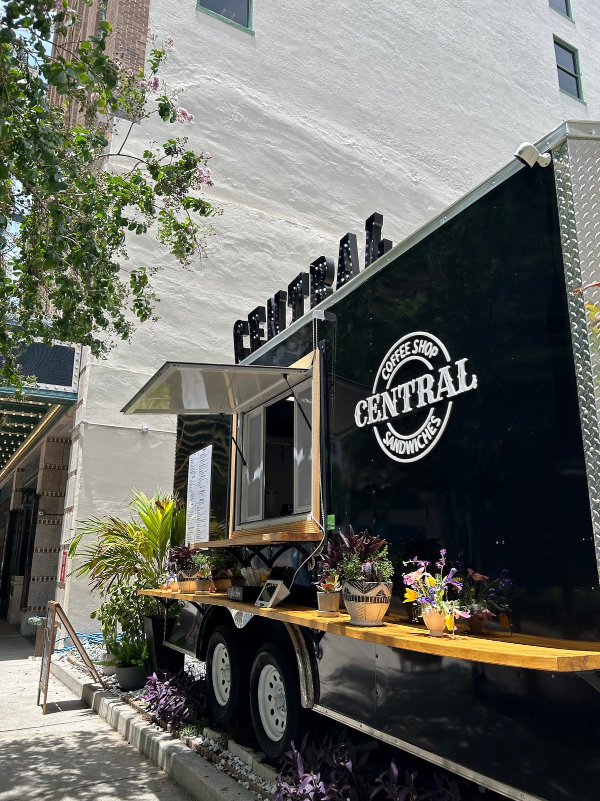 Central Coffee & Sandwiches