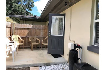 South Tampa Home - Close to Coffee Houses, Cafes Breweries!