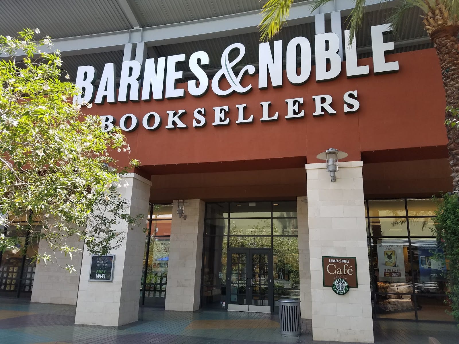 Barnes & Noble