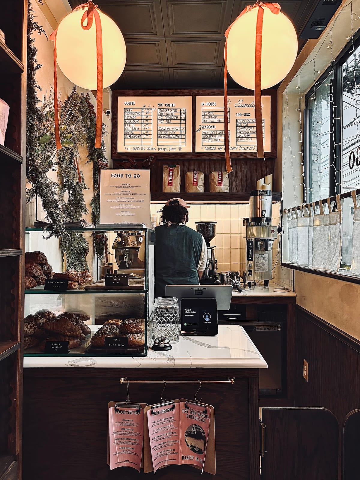 Sundays Off Café