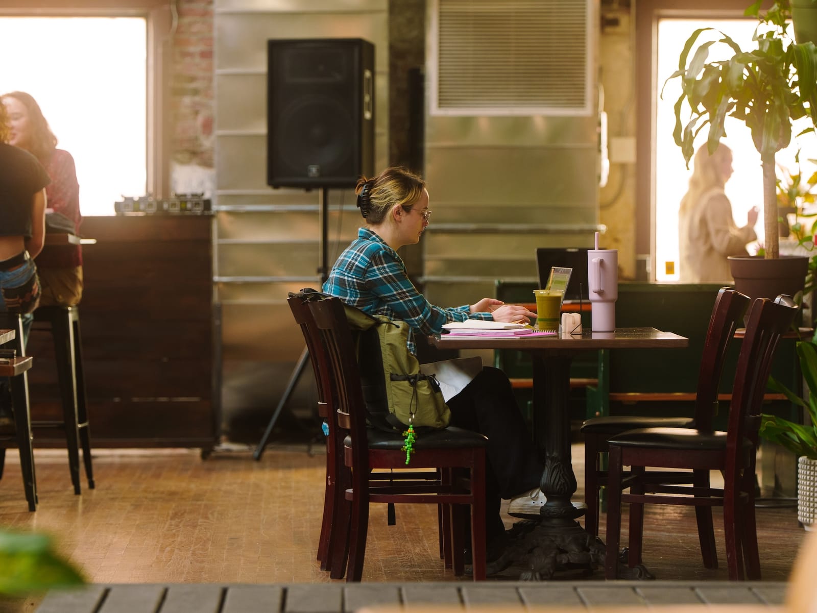 Earth Coffeehouse & Cafe photo 9