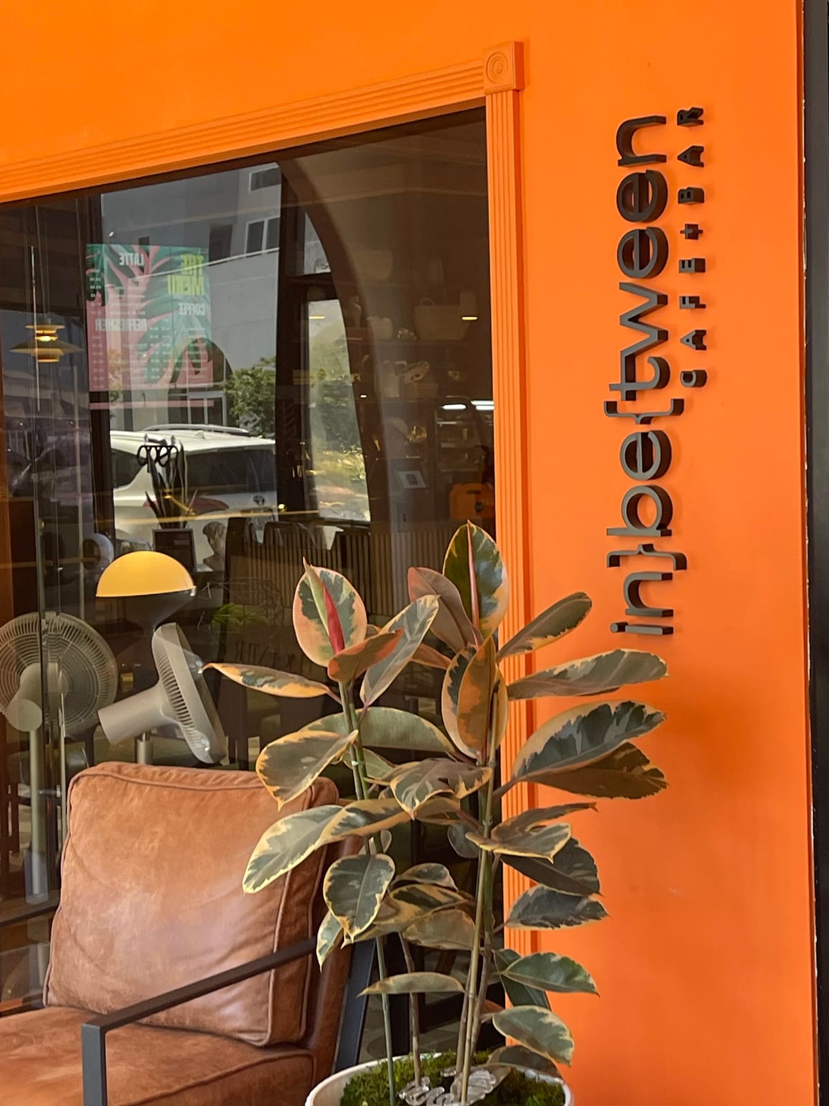 in}be{tween cafe + bar