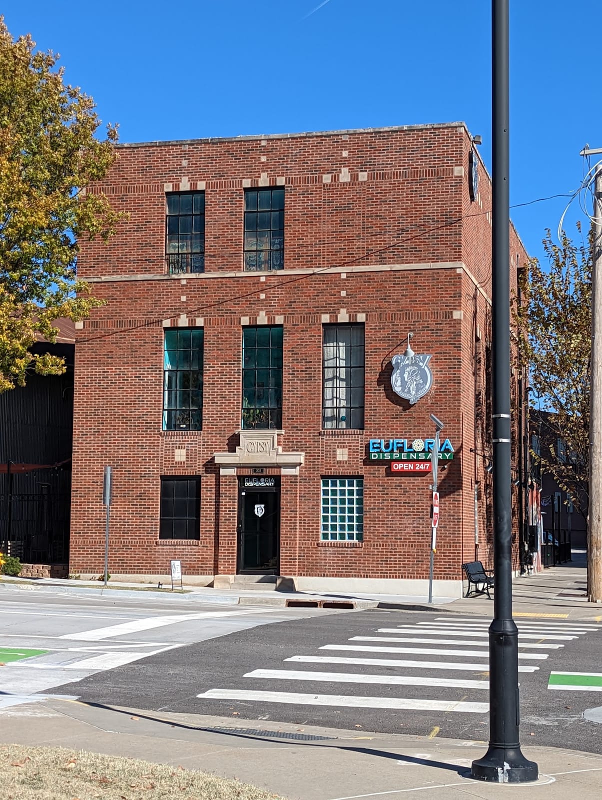 Eufloria Dispensary - Cannabis Cafe - Tulsa, OK