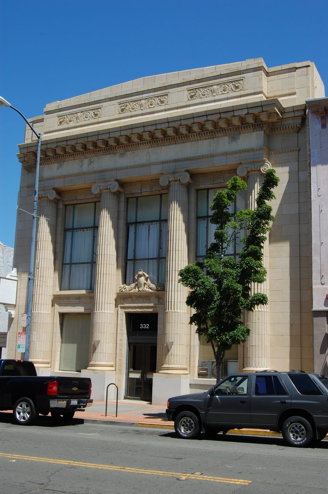THE EXCHANGE photo 2