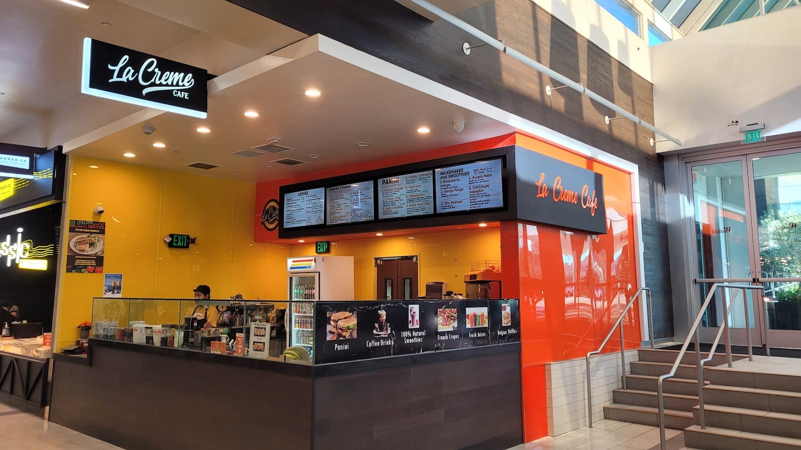 La Creme Cafe Sherman Oaks