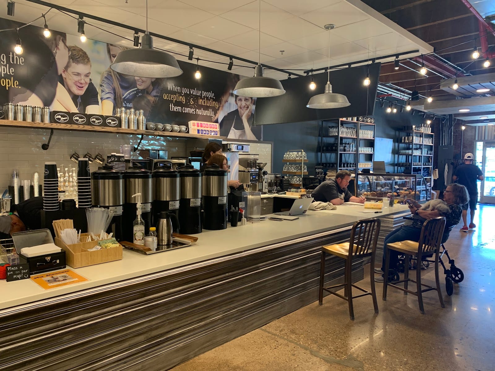 Bitty & Beau's Coffee