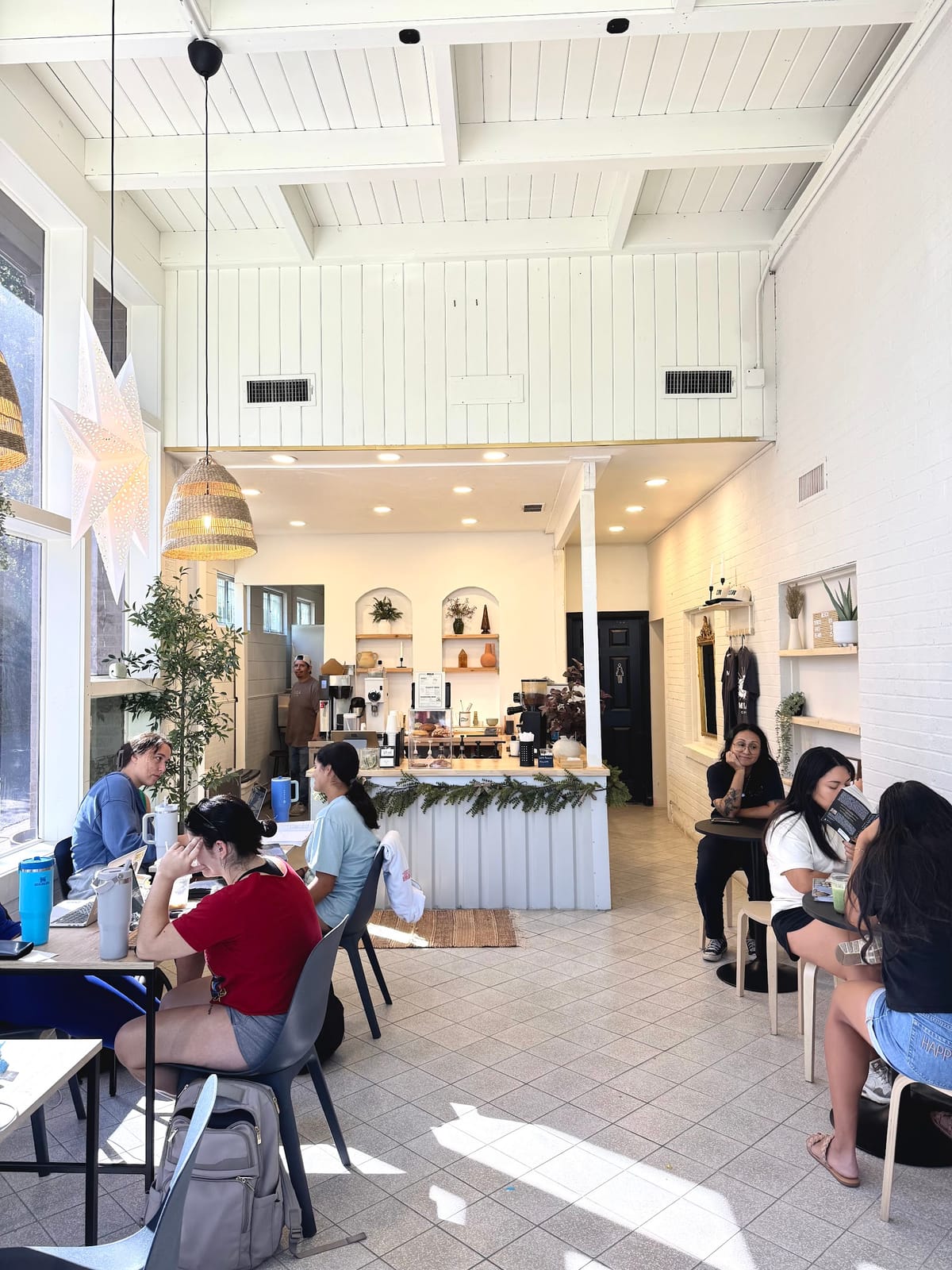Mila Café