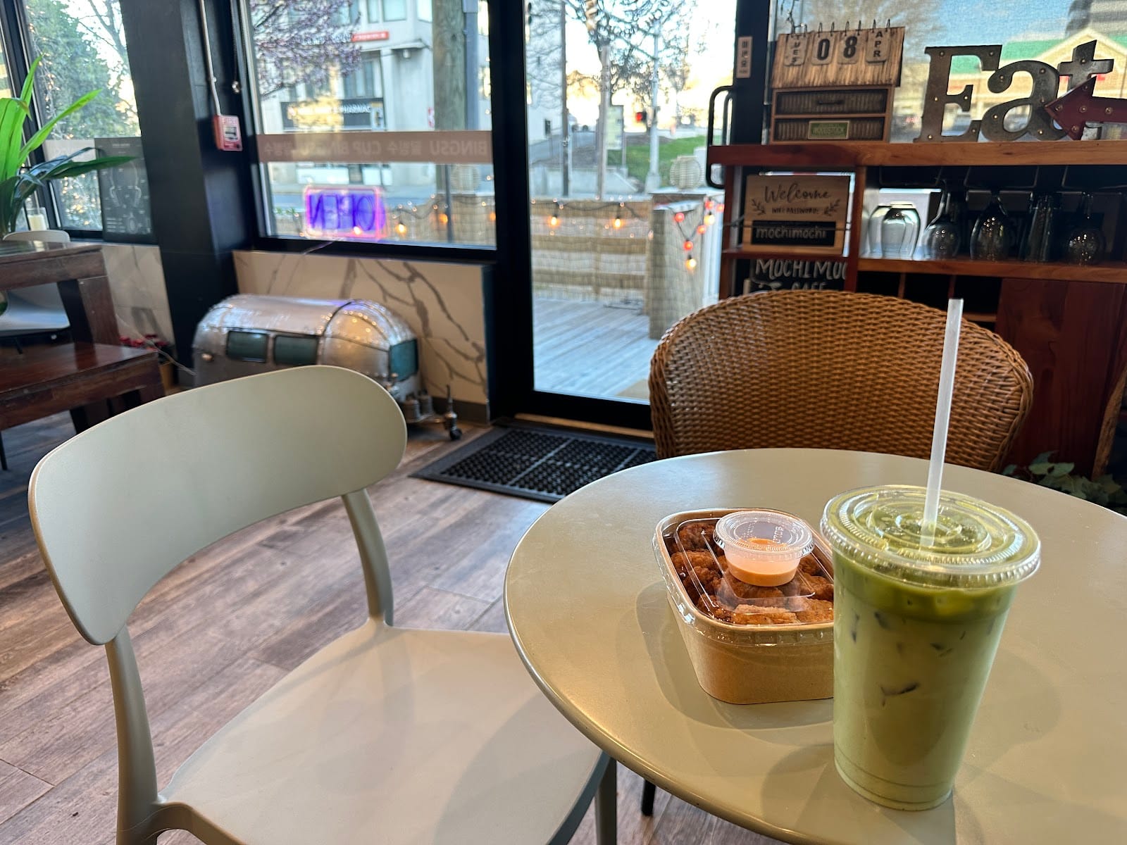 Mochi Mochi Cafe