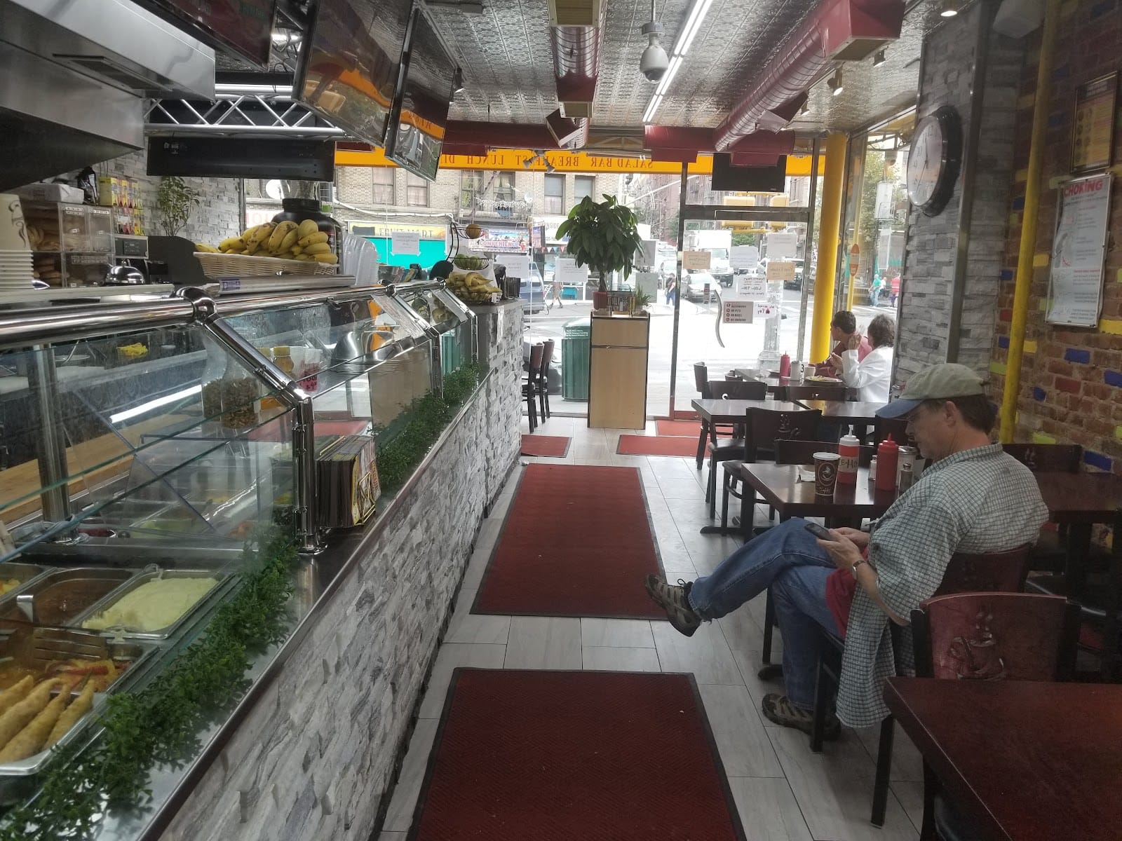 Madison Cafe photo 1