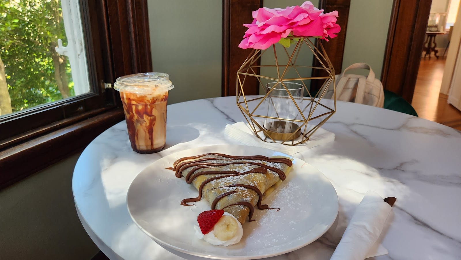 Pink Moon Cafe