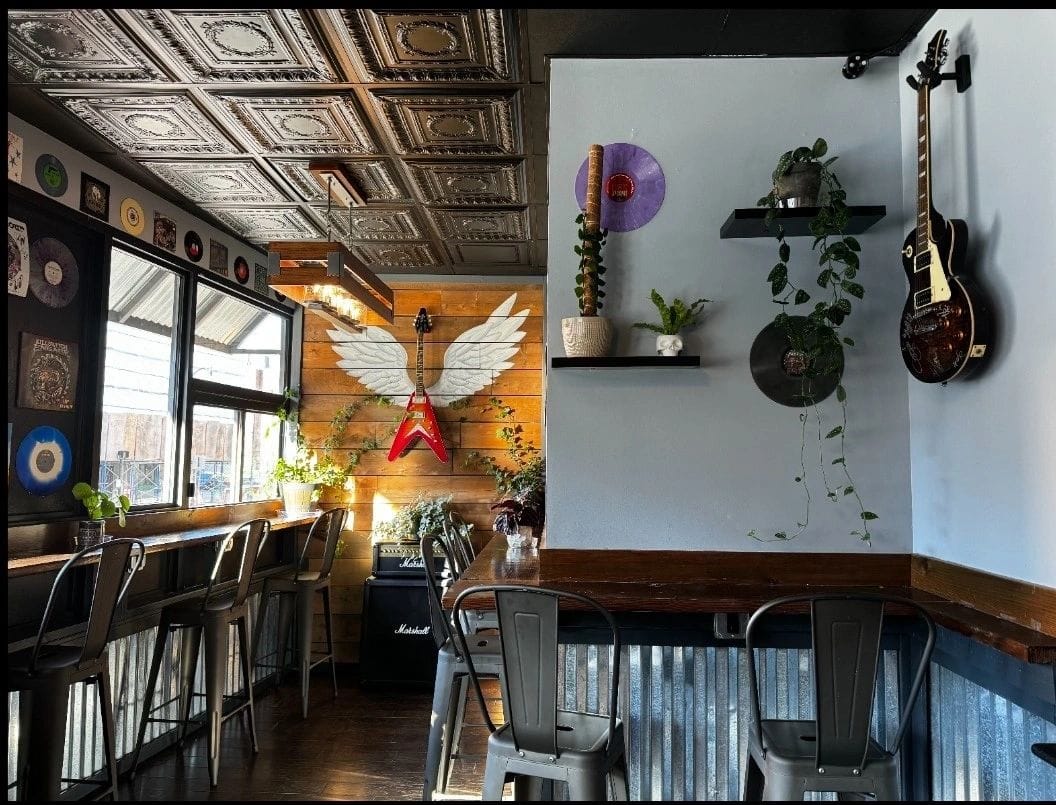 Dan's Rockin' Cafe photo 2