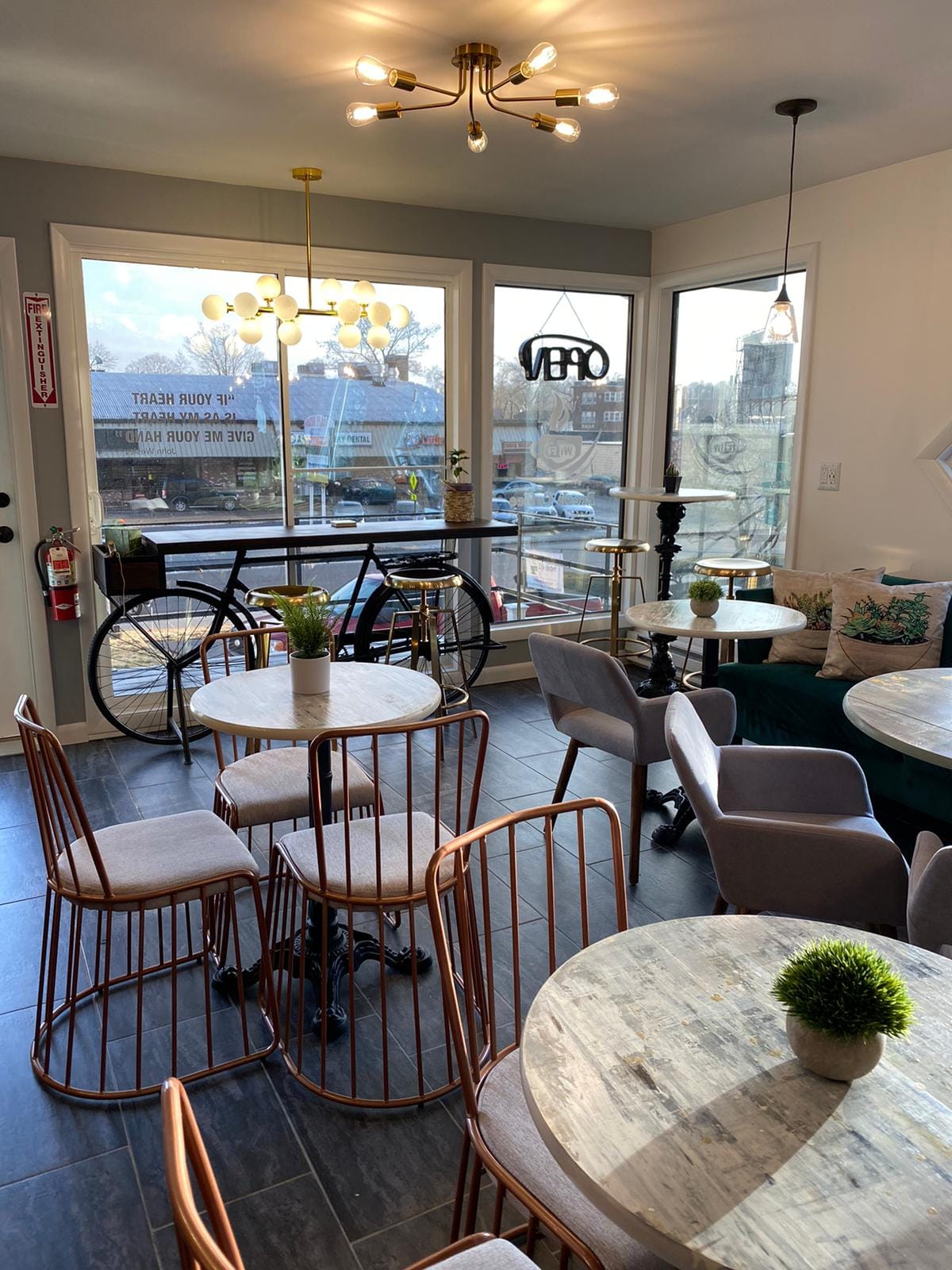 Life Garden Cafe