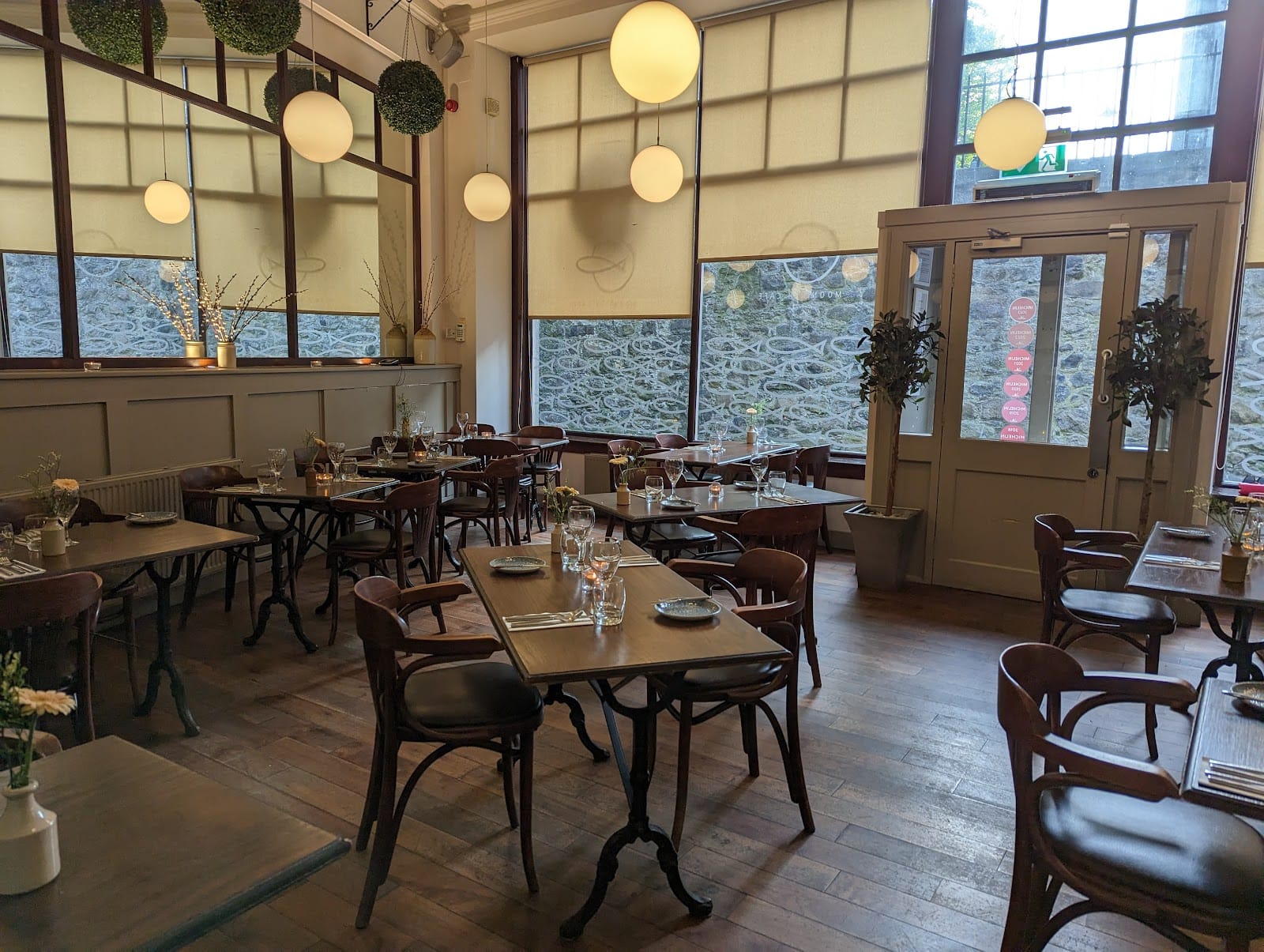 Moonfish Cafe