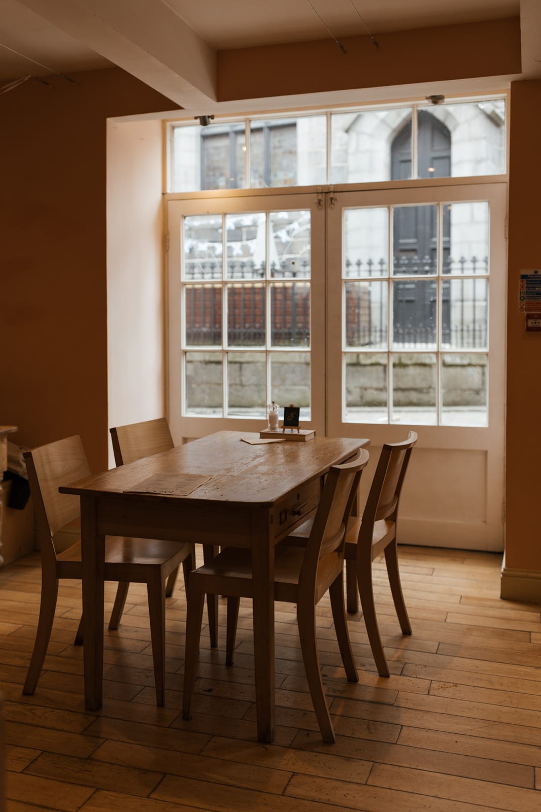 Gaelic Lane Cafe + Bar