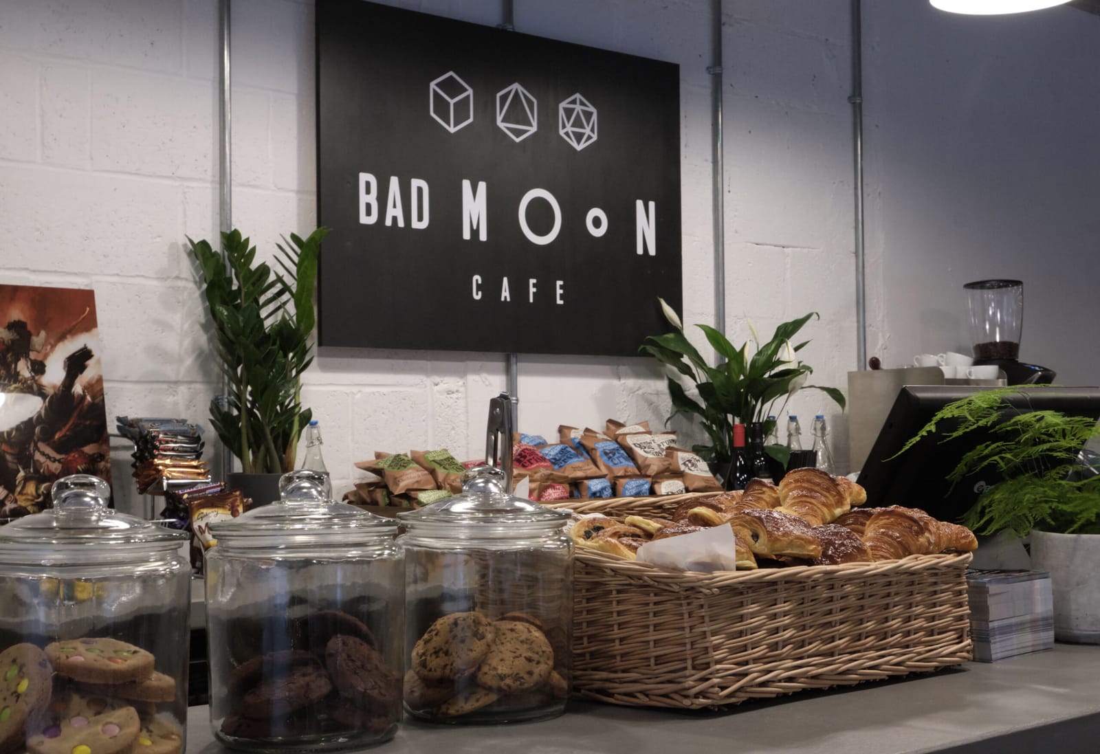 Bad Moon Cafe photo 2