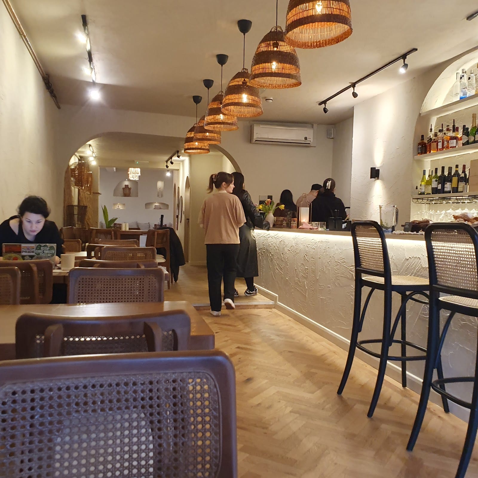 Chakra Cafe (Coffee, Breakfast & Brunch)