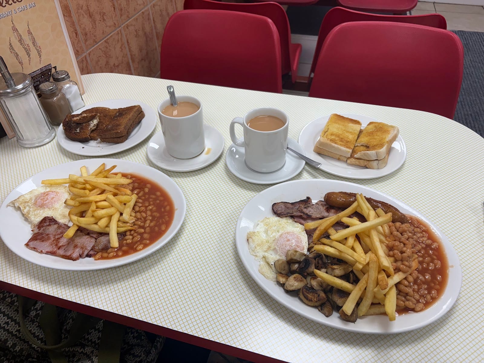 Ollies Cafe London