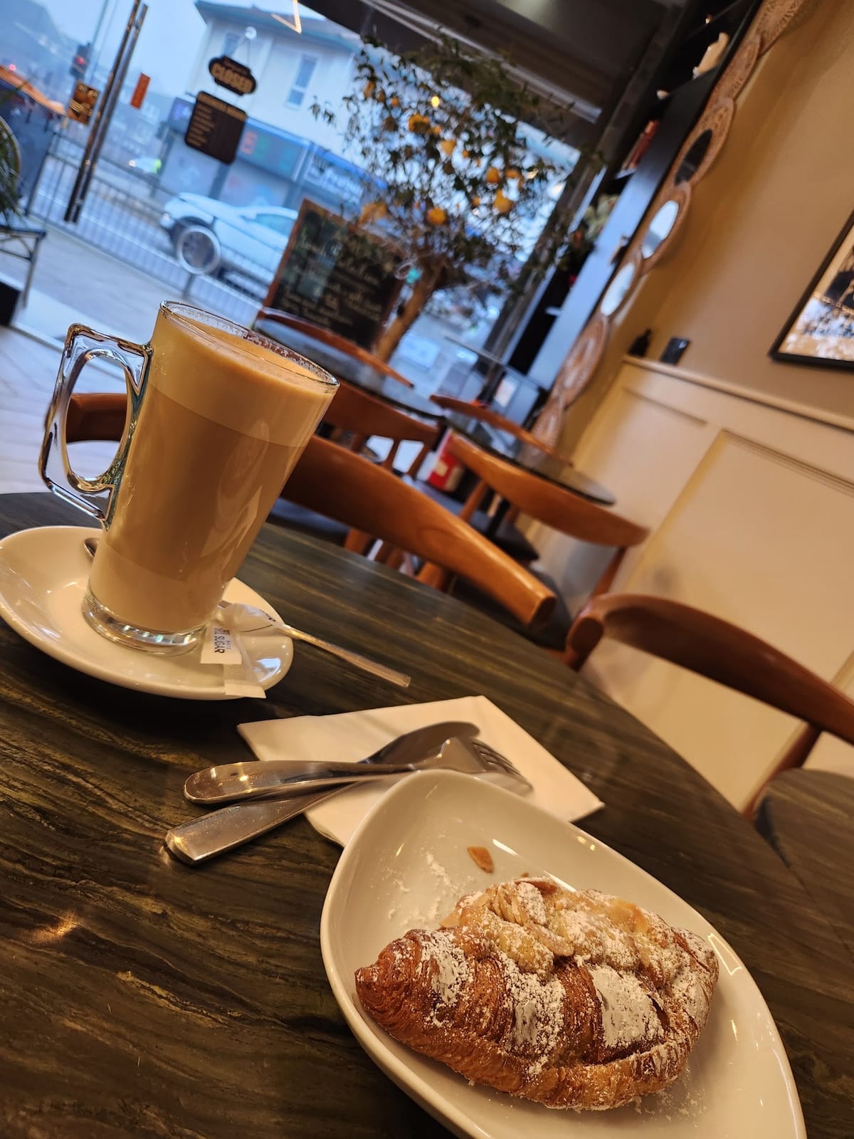 AMLA Coffee & Bakery