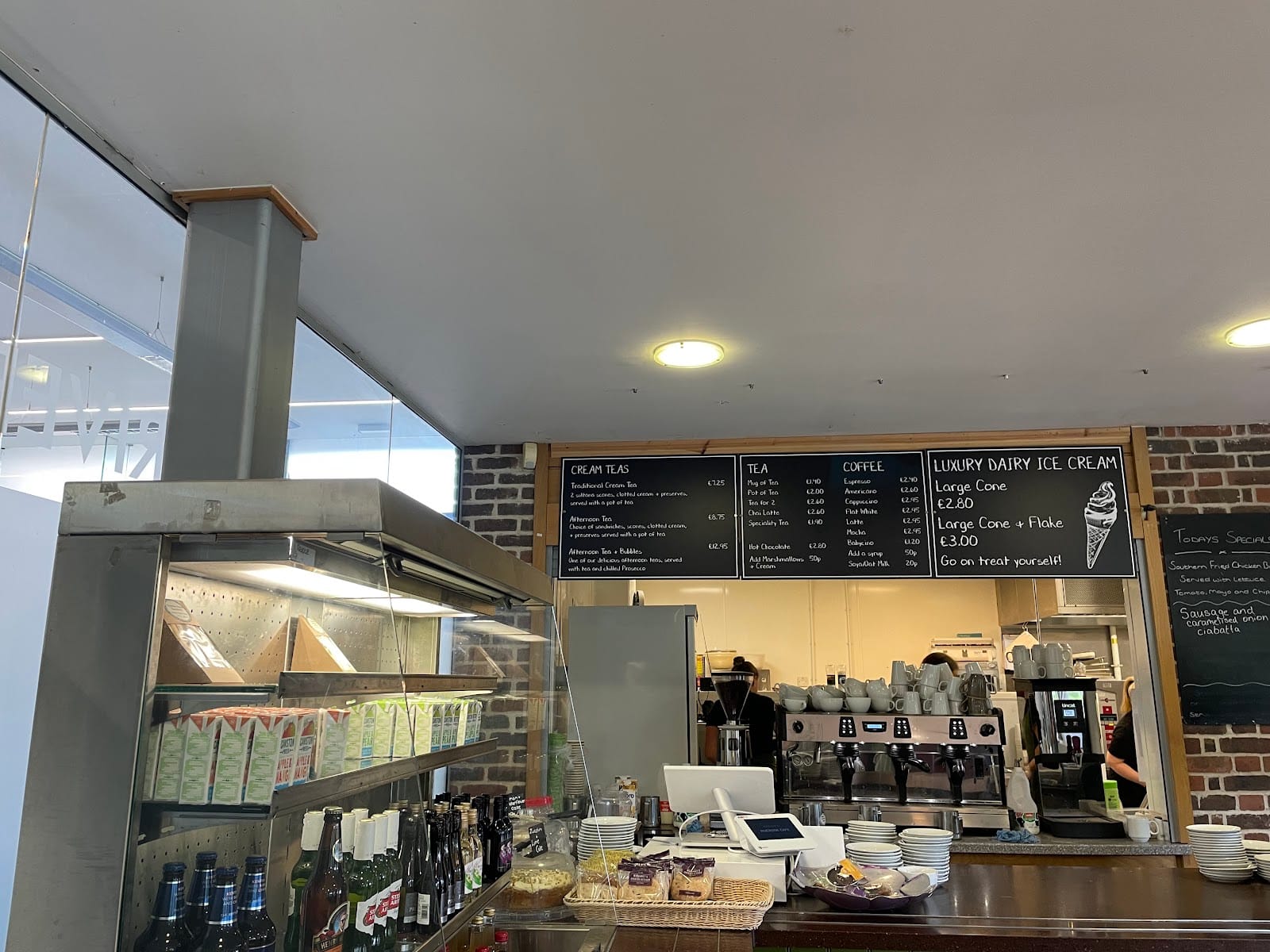 Riverside Café