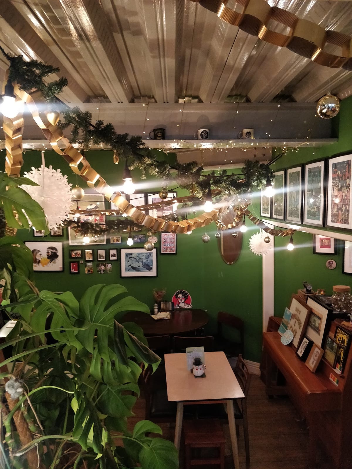 Lovelocks Coffee Shop