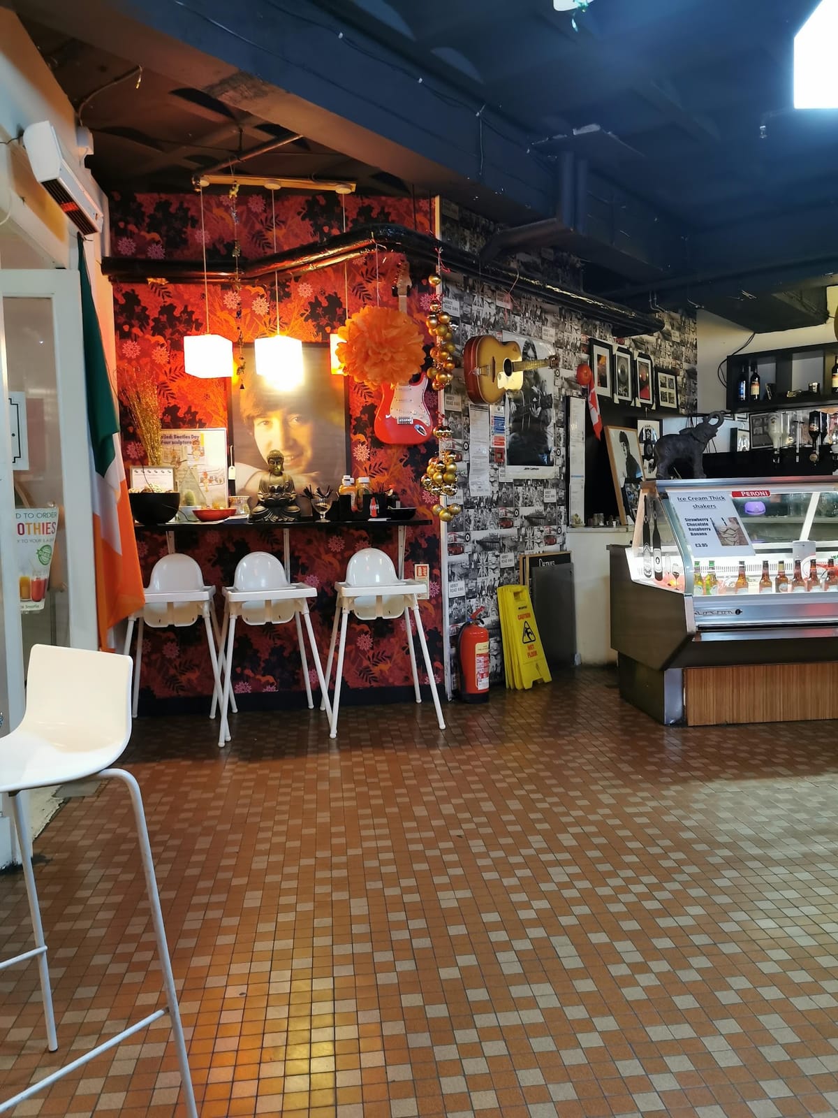 Chantilly Beatles Cafe