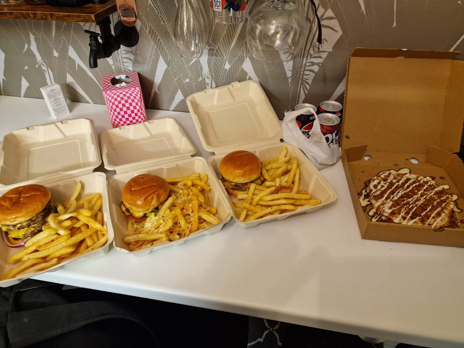 Belly busters cafe and catering