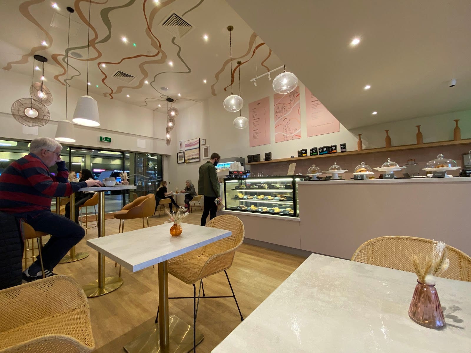 Elio Café