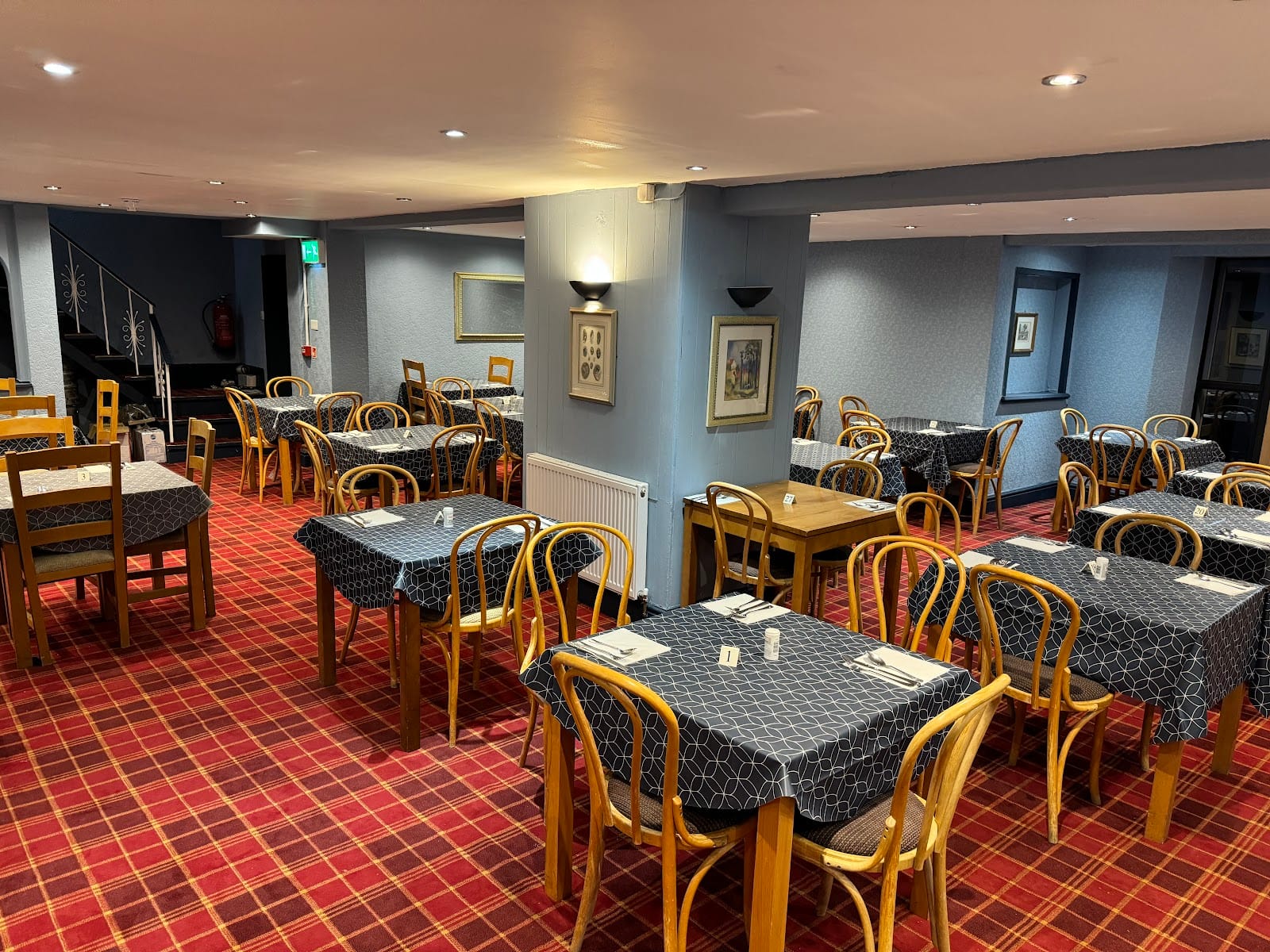 Sapphire Cafe & Grill