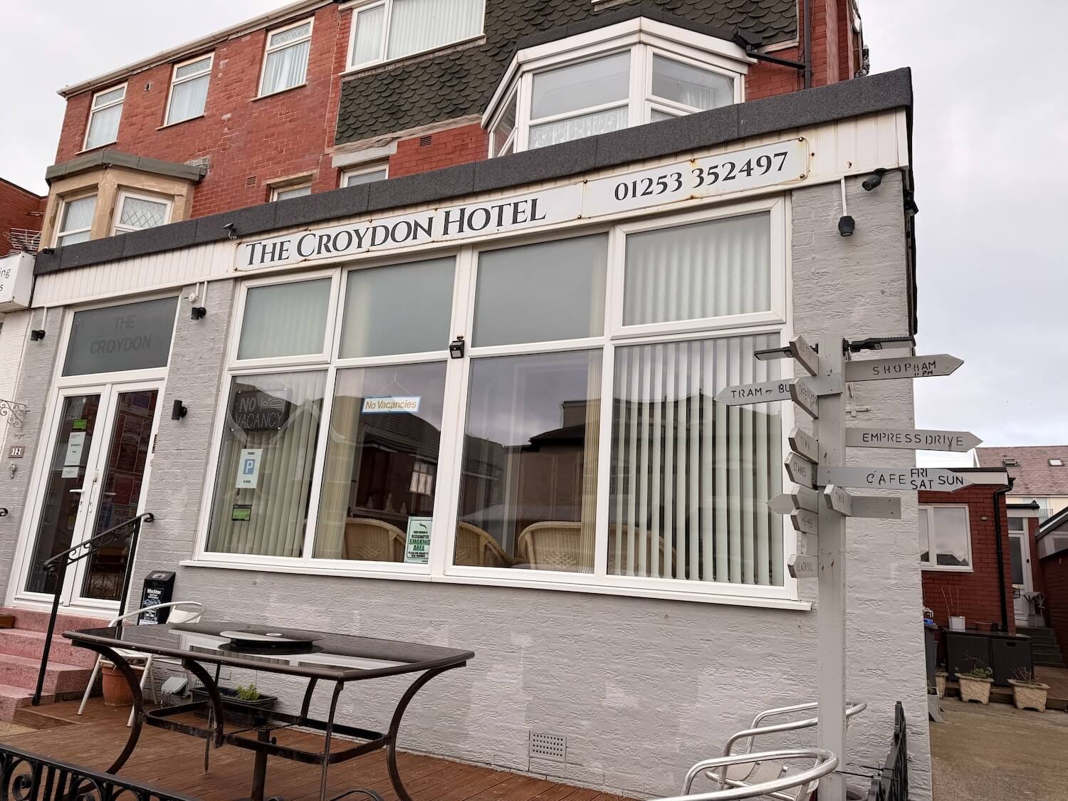 Rose's Café photo 6